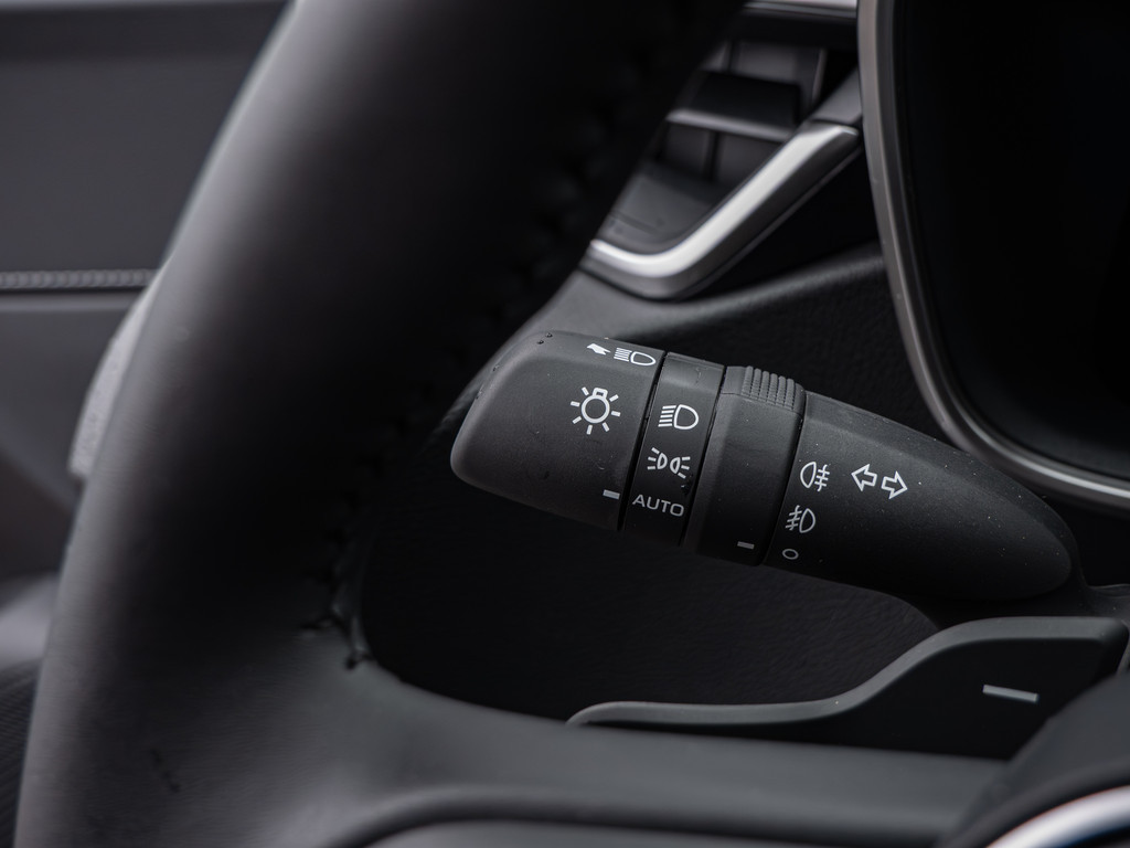 Fahrzeugansicht TOYOTA Corolla Touring Sports 2.0 Hybrid Teamplayer - Bild 25