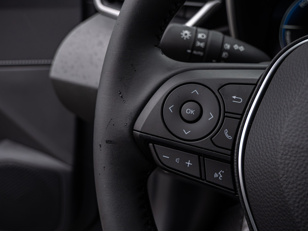 Fahrzeugansicht TOYOTA Corolla Touring Sports 2.0 Hybrid Teamplayer - Bild 27