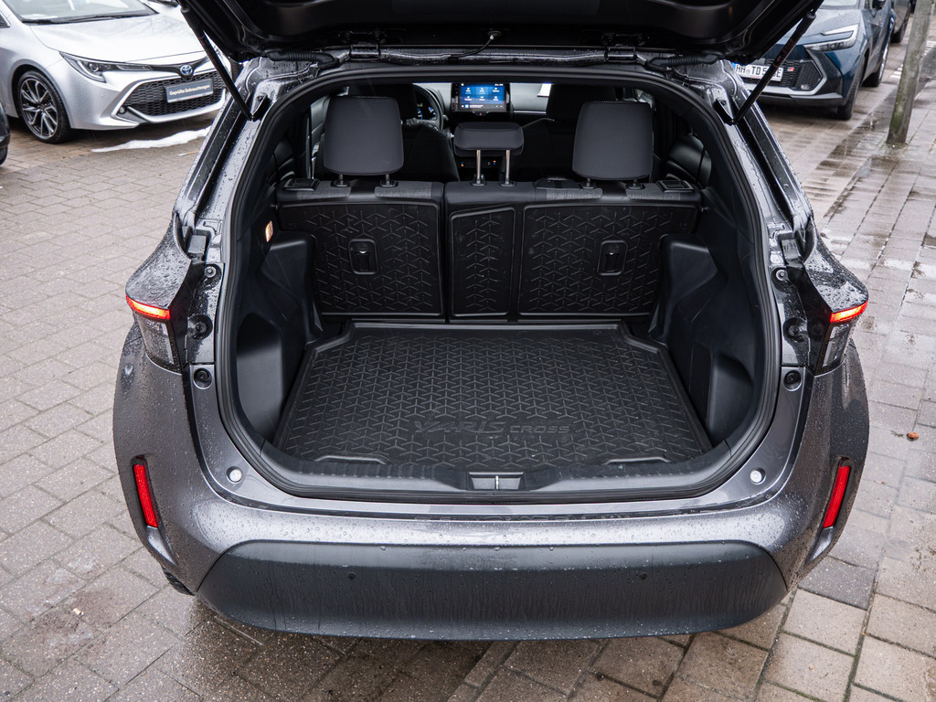 Fahrzeugansicht TOYOTA Yaris Cross Hybrid 1.5 VVT-i Team D - Bild 8