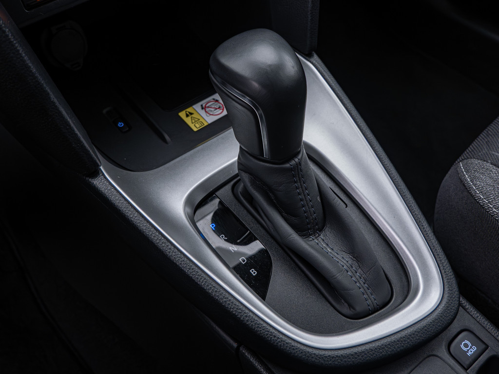 Fahrzeugansicht TOYOTA Yaris Cross Hybrid 1.5 VVT-i Team D - Bild 20