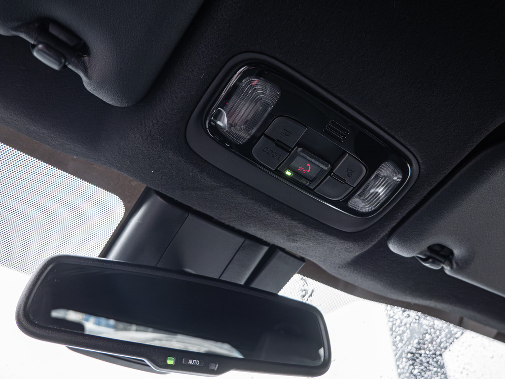 Fahrzeugansicht TOYOTA Yaris Cross Hybrid 1.5 VVT-i Team D - Bild 24