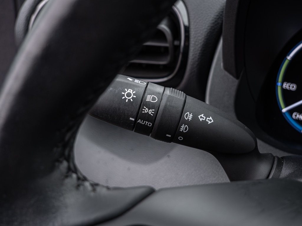 Fahrzeugansicht TOYOTA Yaris Cross Hybrid 1.5 VVT-i Team D - Bild 28