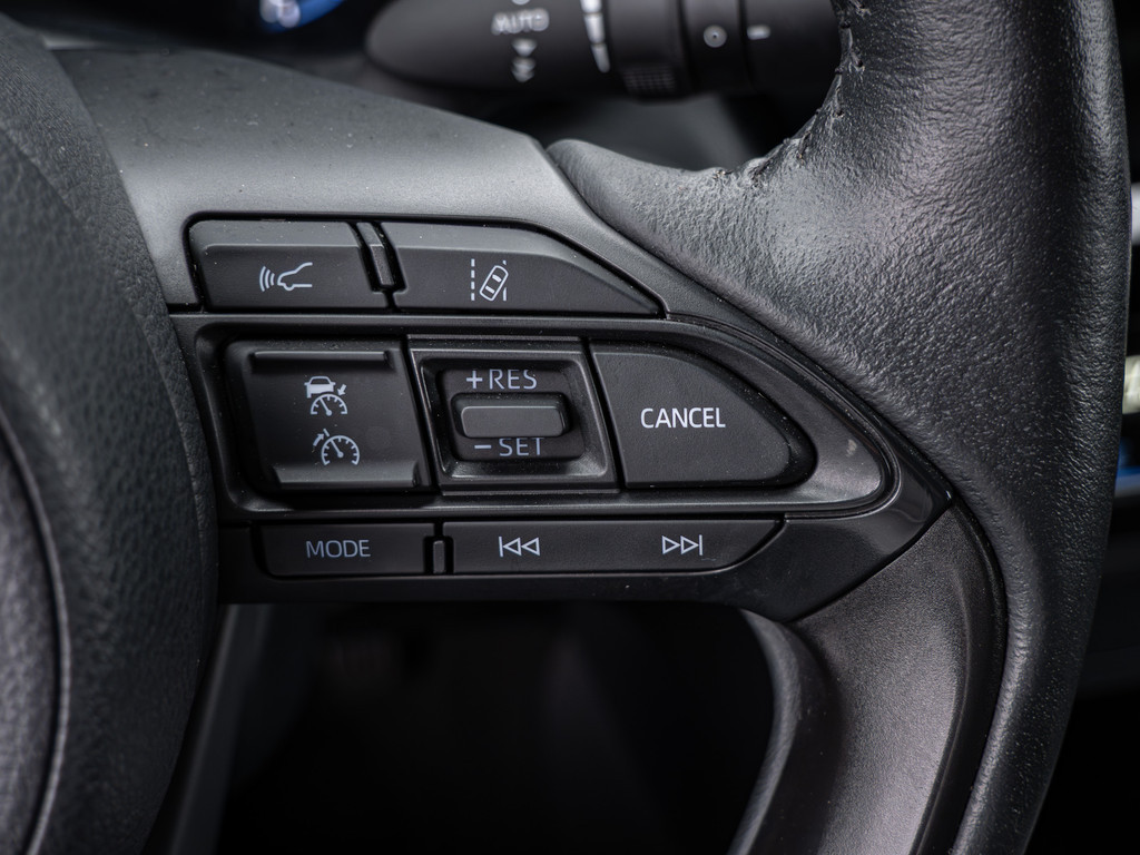 Fahrzeugansicht TOYOTA Yaris Cross Hybrid 1.5 VVT-i Team D - Bild 30