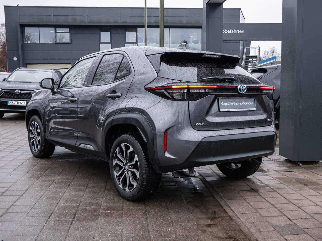 Fahrzeugansicht TOYOTA Yaris Cross Hybrid 1.5 VVT-i Team D - Bild 39