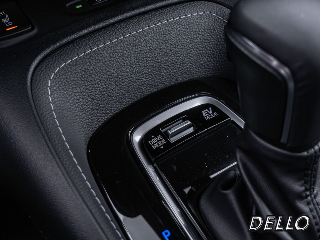 Fahrzeugansicht TOYOTA Corolla Touring Sports 1.8 Hybrid Teamplayer - Bild 18