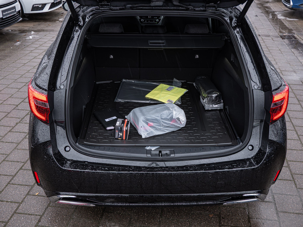 Fahrzeugansicht TOYOTA Corolla Touring Sports 1.8 Hybrid Teamplayer - Bild 9