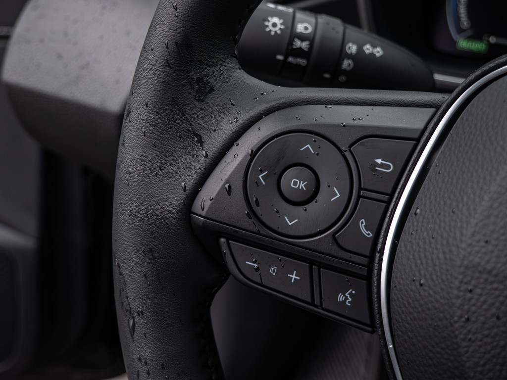 Fahrzeugansicht TOYOTA Corolla Touring Sports 1.8 Hybrid Teamplayer - Bild 28