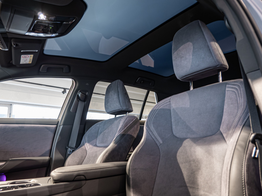 Fahrzeugansicht LEXUS RZ 500 e DIRECT4 Luxury - Bild 29