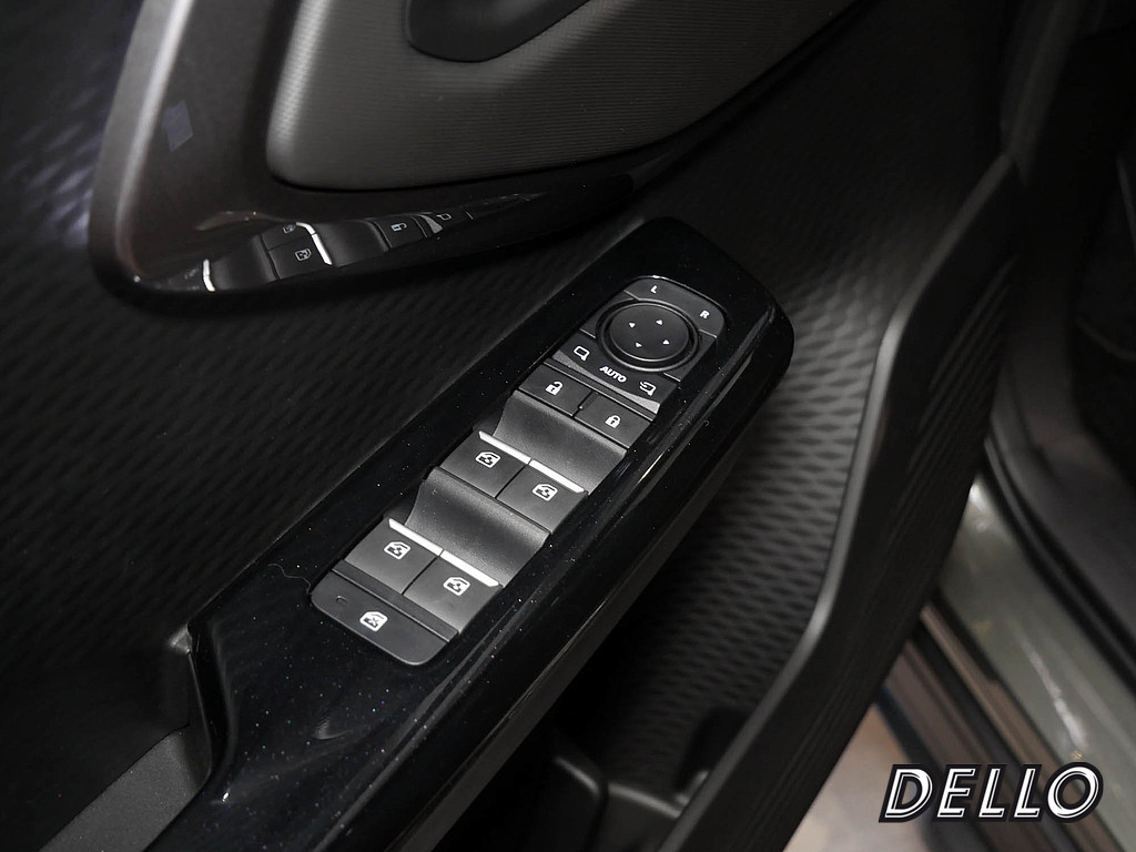 Fahrzeugansicht TOYOTA Urban Cruiser Teamplayer - Bild 7