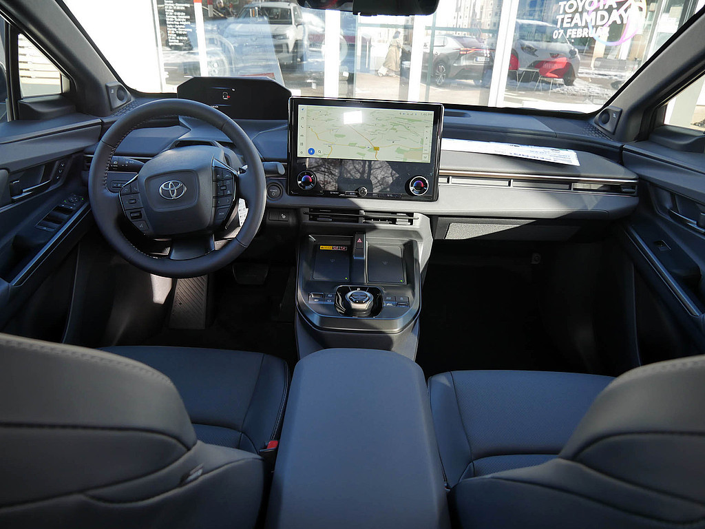 Fahrzeugansicht TOYOTA bZ4X AWD Lounge - Bild 2