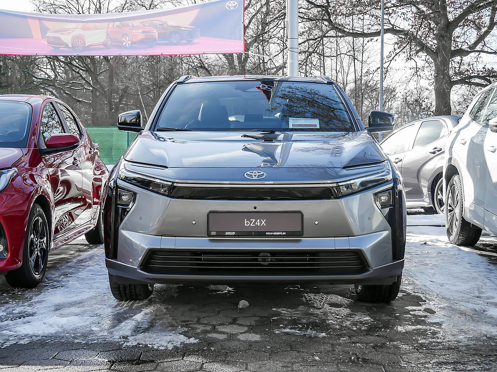 Fahrzeugansicht TOYOTA bZ4X AWD Lounge - Bild 12