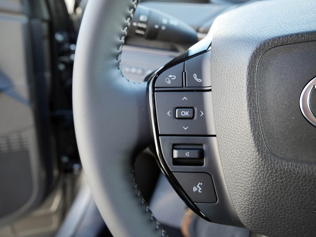 Fahrzeugansicht TOYOTA bZ4X AWD Lounge - Bild 27