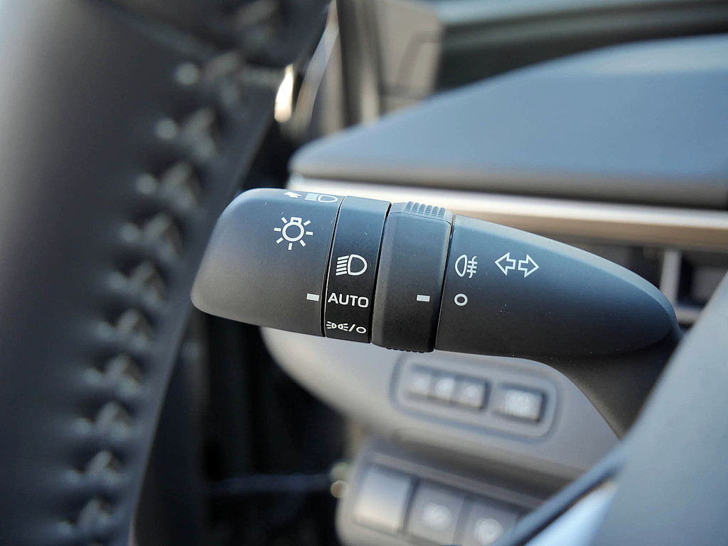 Fahrzeugansicht TOYOTA bZ4X AWD Lounge - Bild 30