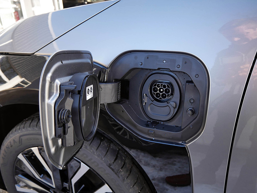 Fahrzeugansicht TOYOTA bZ4X AWD Lounge - Bild 33