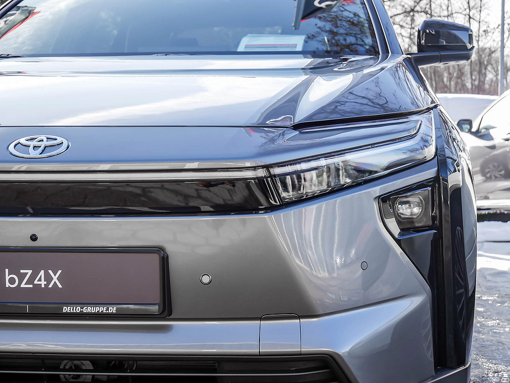 Fahrzeugansicht TOYOTA bZ4X AWD Lounge - Bild 37