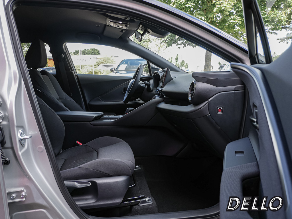 Fahrzeugansicht TOYOTA C-HR 1.8 Hybrid Teamplayer - Bild 4