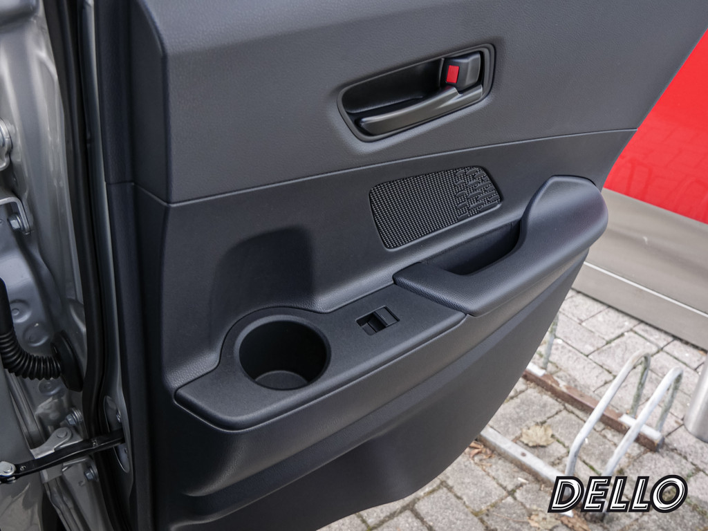 Fahrzeugansicht TOYOTA C-HR 1.8 Hybrid Teamplayer - Bild 9