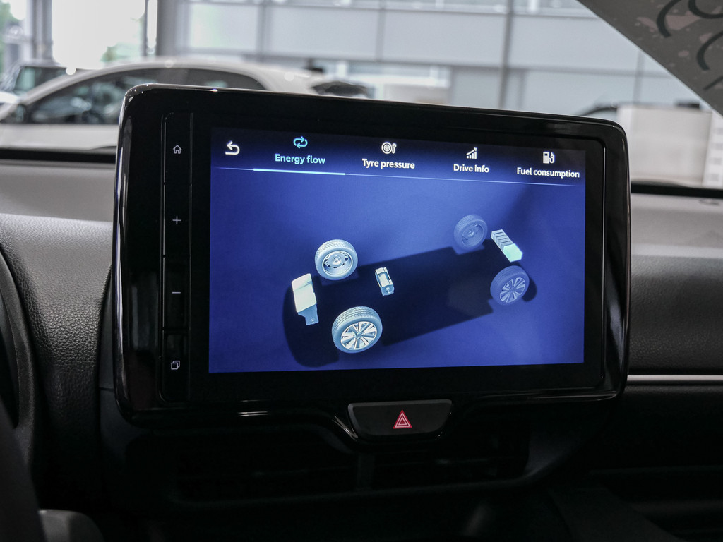 Fahrzeugansicht TOYOTA Yaris 1.5 Hybrid Teamplayer - Bild 13