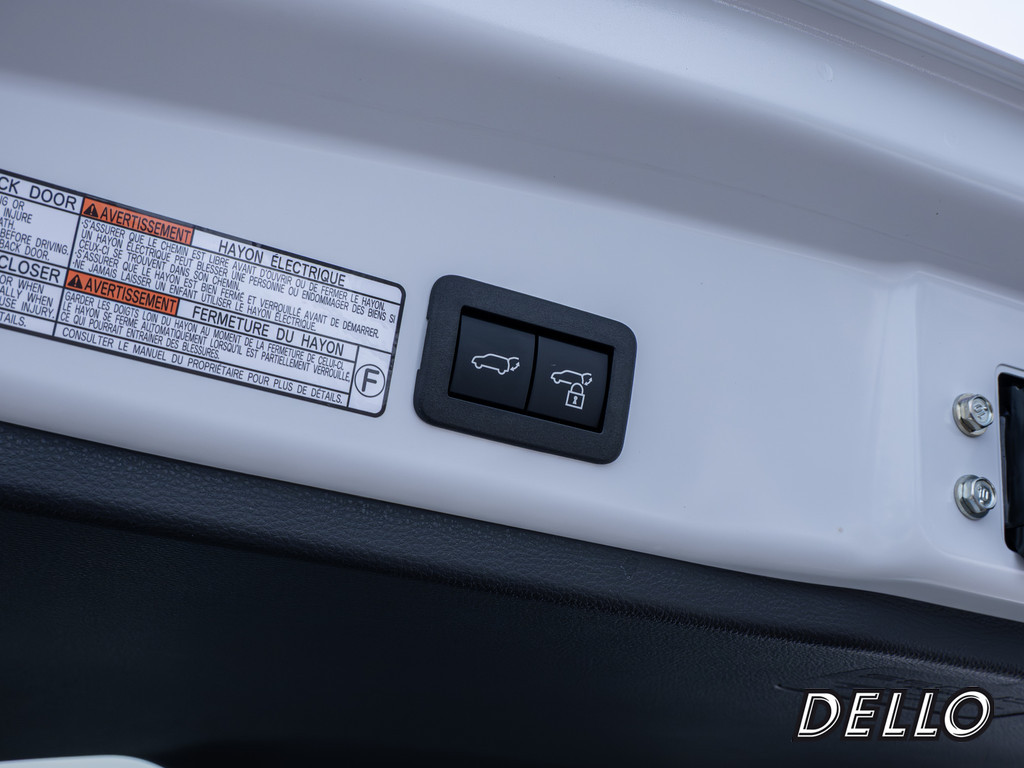 Fahrzeugansicht TOYOTA Corolla Cross 2.0 Hybrid FWD Team Deutschland - Bild 7