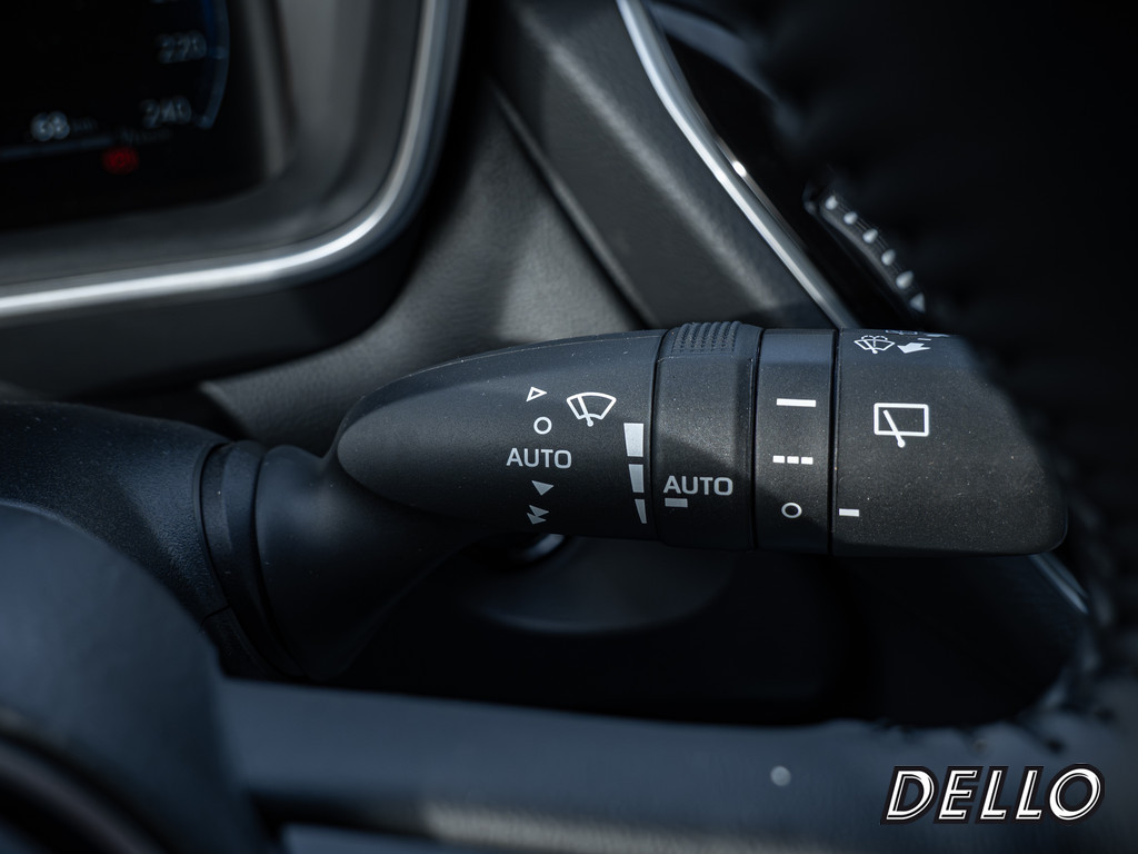 Fahrzeugansicht TOYOTA Corolla Cross 2.0 Hybrid FWD Team Deutschland - Bild 27