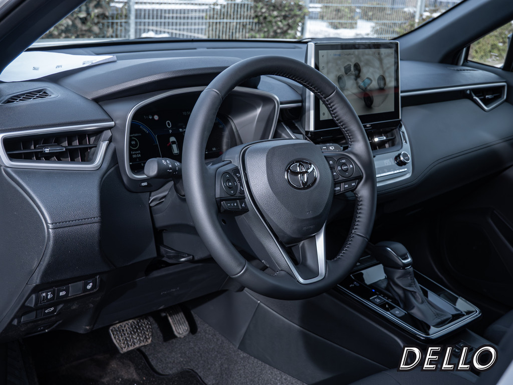 Fahrzeugansicht TOYOTA Corolla Cross 2.0 Hybrid FWD Team Deutschland - Bild 32