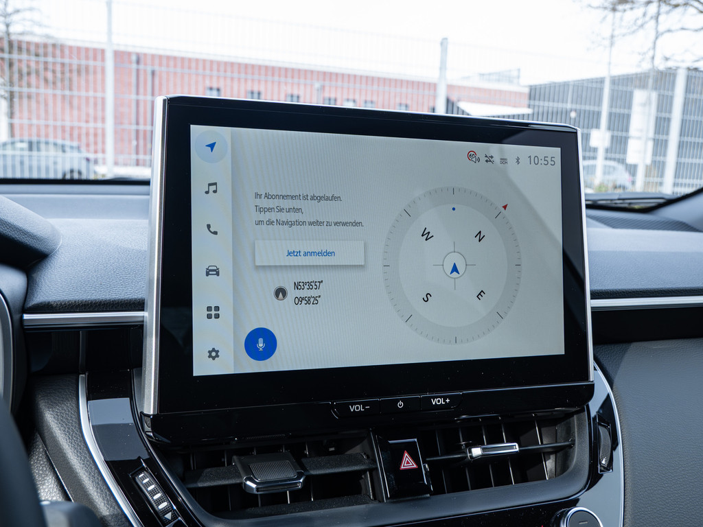 Fahrzeugansicht TOYOTA Corolla Cross 2.0 Hybrid FWD Team Deutschland - Bild 13