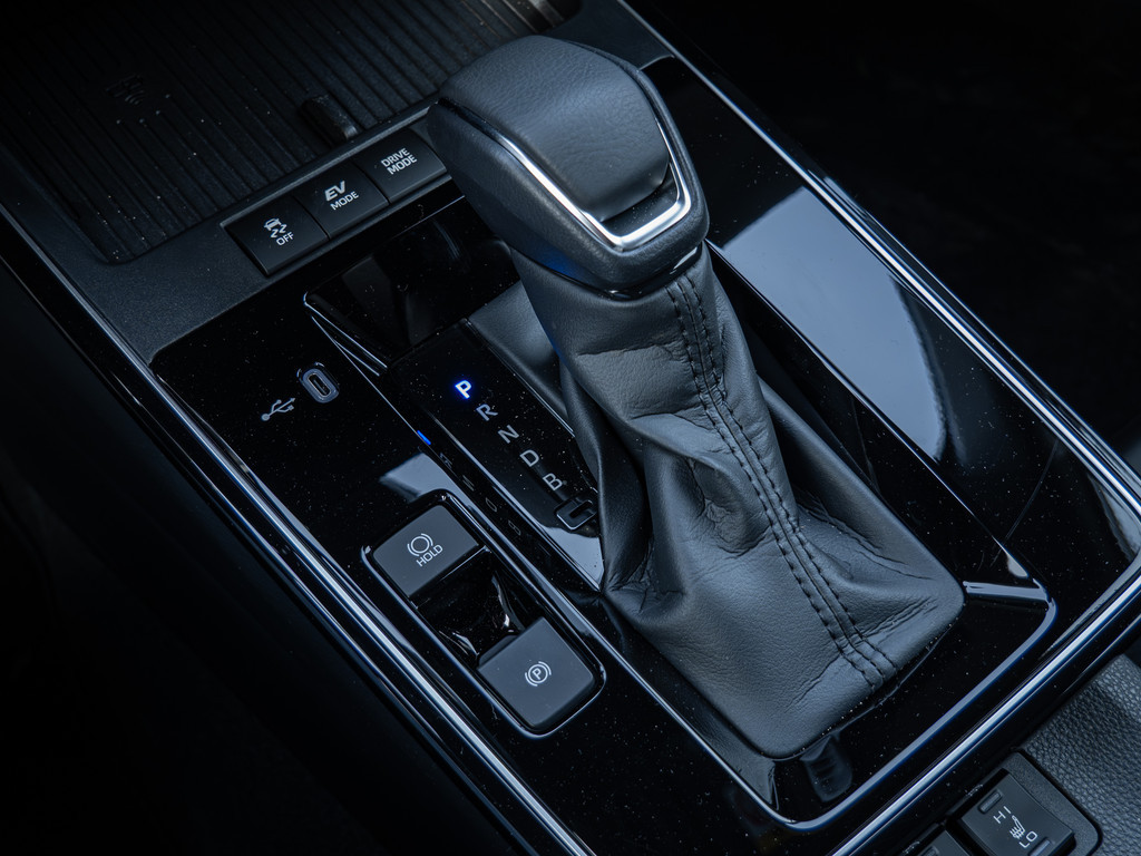 Fahrzeugansicht TOYOTA Corolla Cross 2.0 Hybrid FWD Team Deutschland - Bild 20