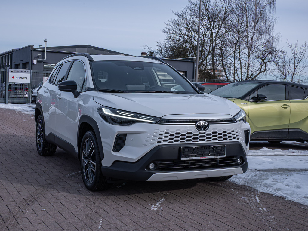 Fahrzeugansicht TOYOTA Corolla Cross 2.0 Hybrid FWD Team Deutschland - Bild 23