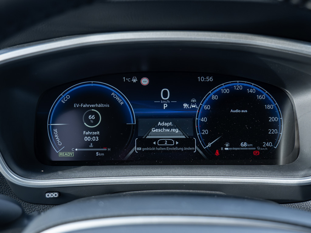 Fahrzeugansicht TOYOTA Corolla Cross 2.0 Hybrid FWD Team Deutschland - Bild 26