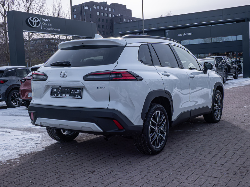 Fahrzeugansicht TOYOTA Corolla Cross 2.0 Hybrid FWD Team Deutschland - Bild 34
