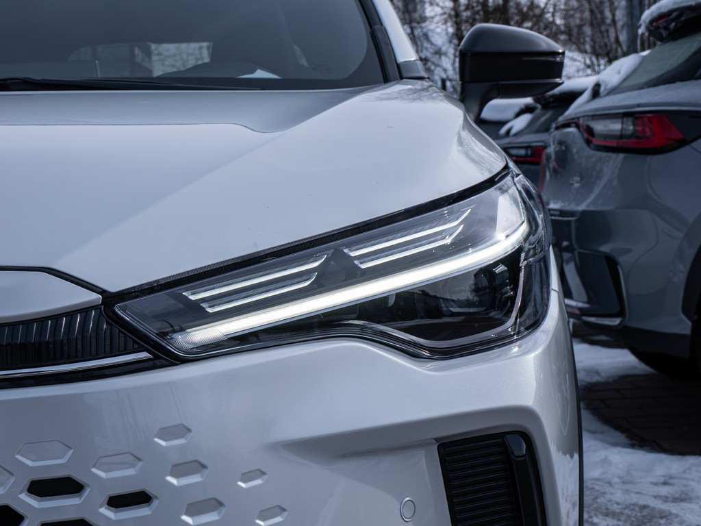 Fahrzeugansicht TOYOTA Corolla Cross 2.0 Hybrid FWD Team Deutschland - Bild 36