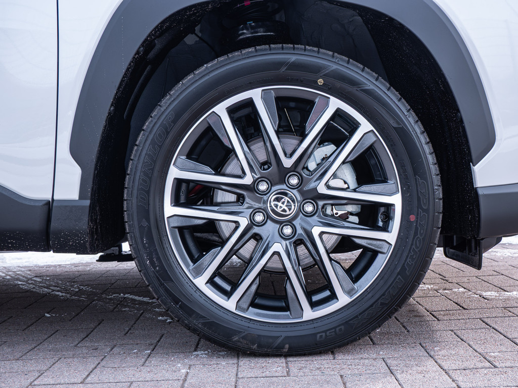 Fahrzeugansicht TOYOTA Corolla Cross 2.0 Hybrid FWD Team Deutschland - Bild 40