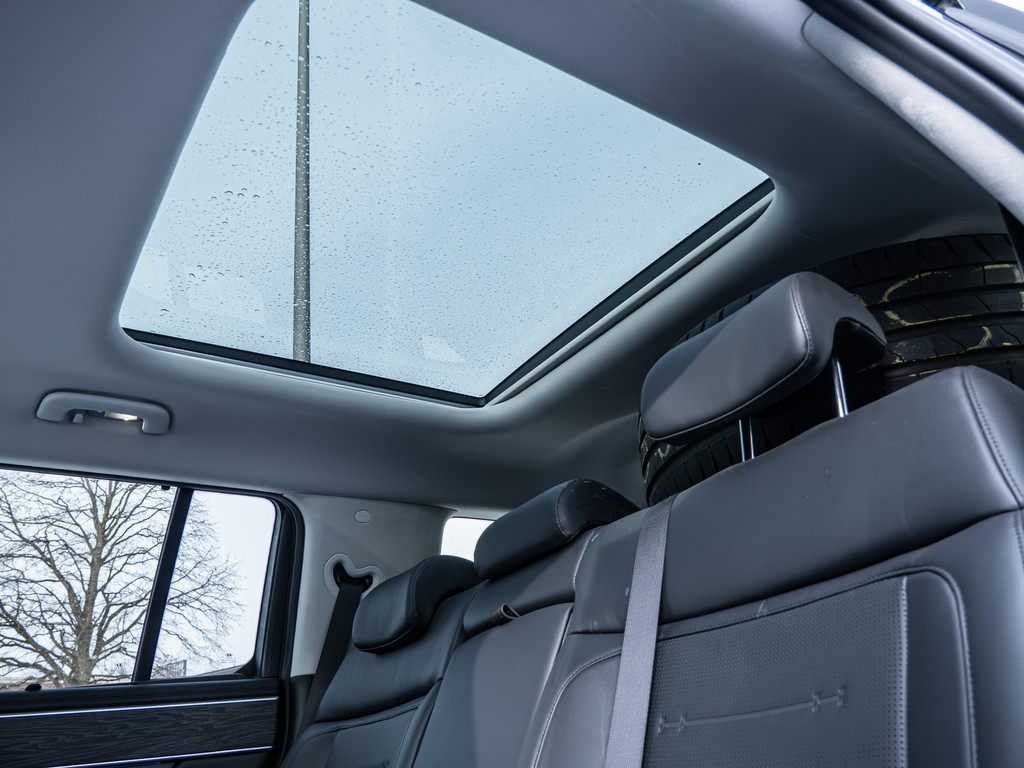 Fahrzeugansicht HYUNDAI Santa Fe 1.6 T-GDI Hybrid 158 kW 4WD Signature - Bild 10