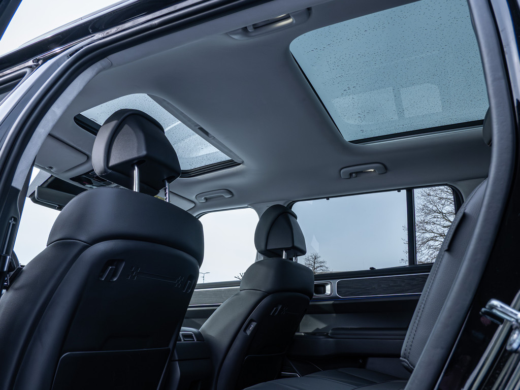 Fahrzeugansicht HYUNDAI Santa Fe 1.6 T-GDI Hybrid 158 kW 4WD Signature - Bild 11