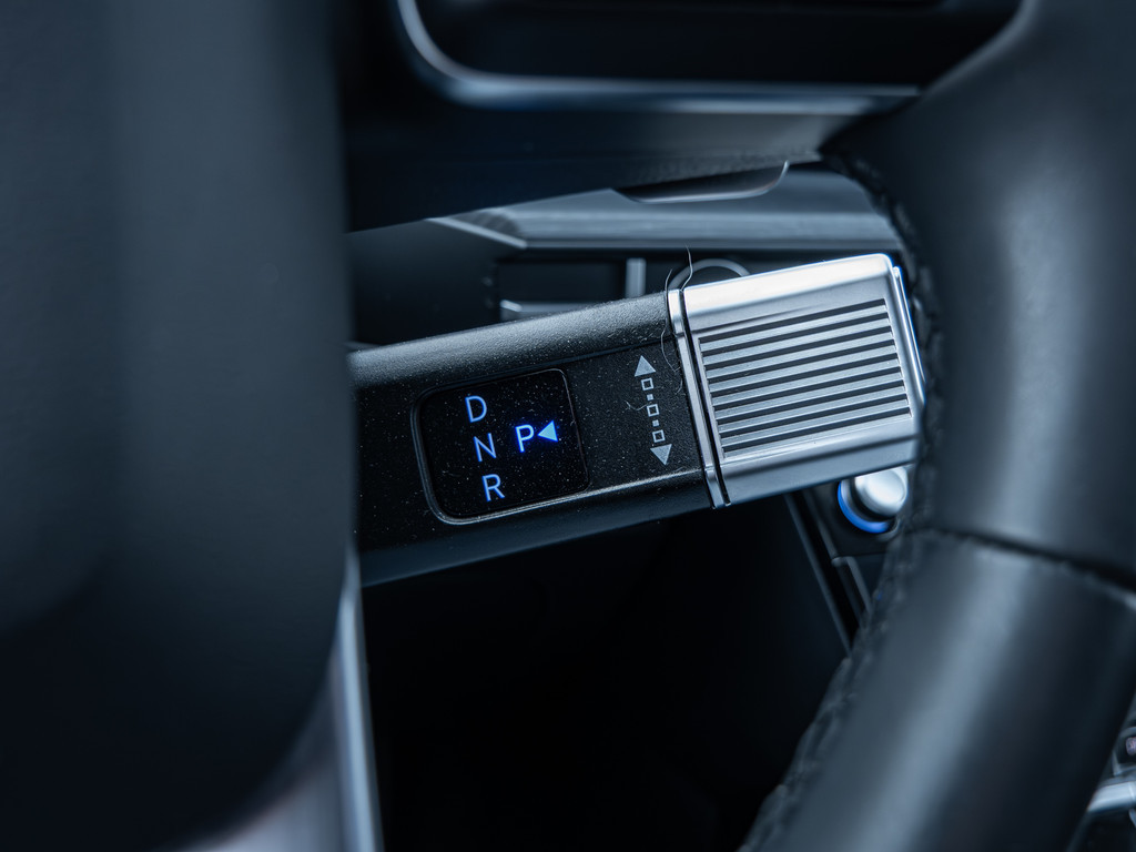 Fahrzeugansicht HYUNDAI Santa Fe 1.6 T-GDI Hybrid 158 kW 4WD Signature - Bild 33