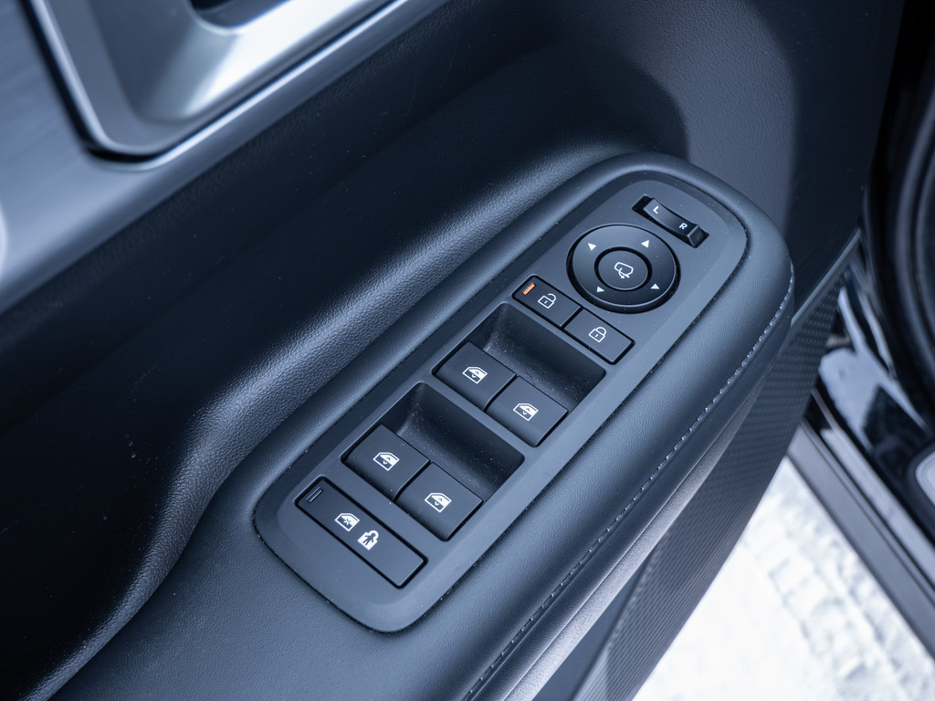 Fahrzeugansicht HYUNDAI Santa Fe 1.6 T-GDI Hybrid 158 kW 4WD Signature - Bild 39