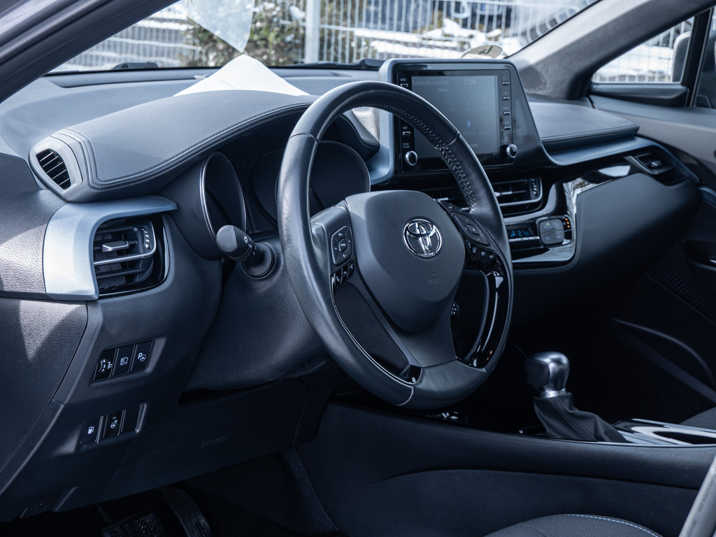 Fahrzeugansicht TOYOTA C-HR 2.0 Hybrid Team D - Bild 33