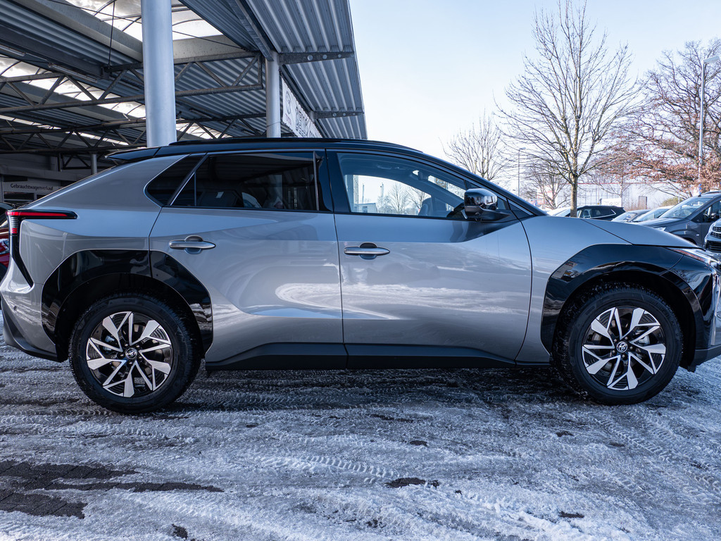 Fahrzeugansicht TOYOTA bZ4X AWD Lounge - Bild 34