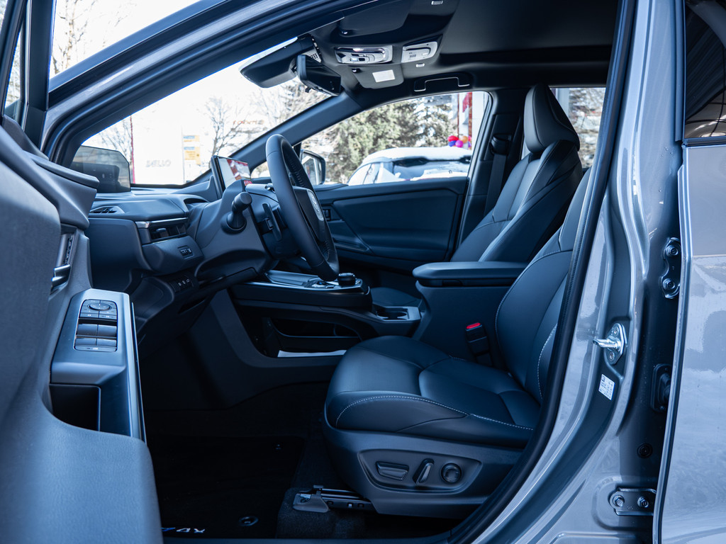 Fahrzeugansicht TOYOTA bZ4X AWD Lounge - Bild 5