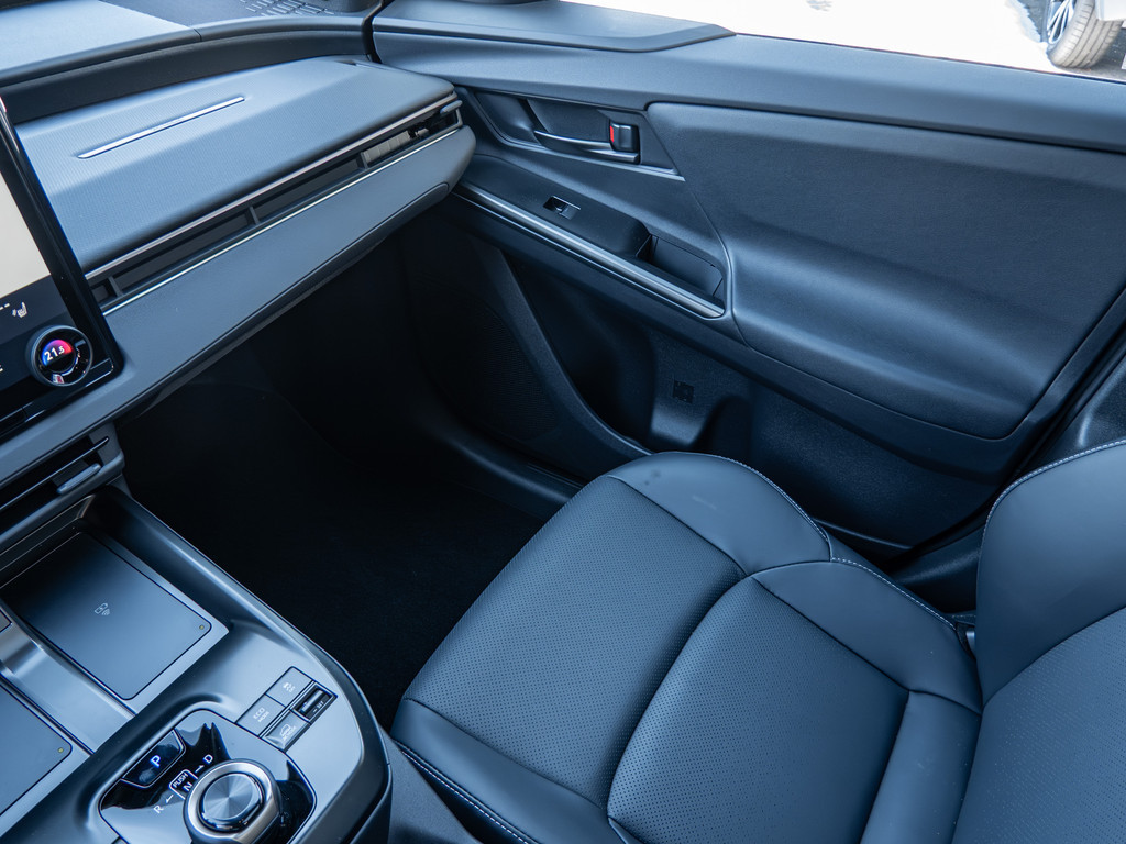 Fahrzeugansicht TOYOTA bZ4X AWD Lounge - Bild 21