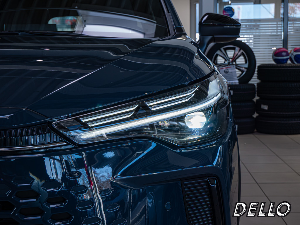 Fahrzeugansicht TOYOTA Corolla Cross 2.0 Hybrid FWD Team Deutschland - Bild 9