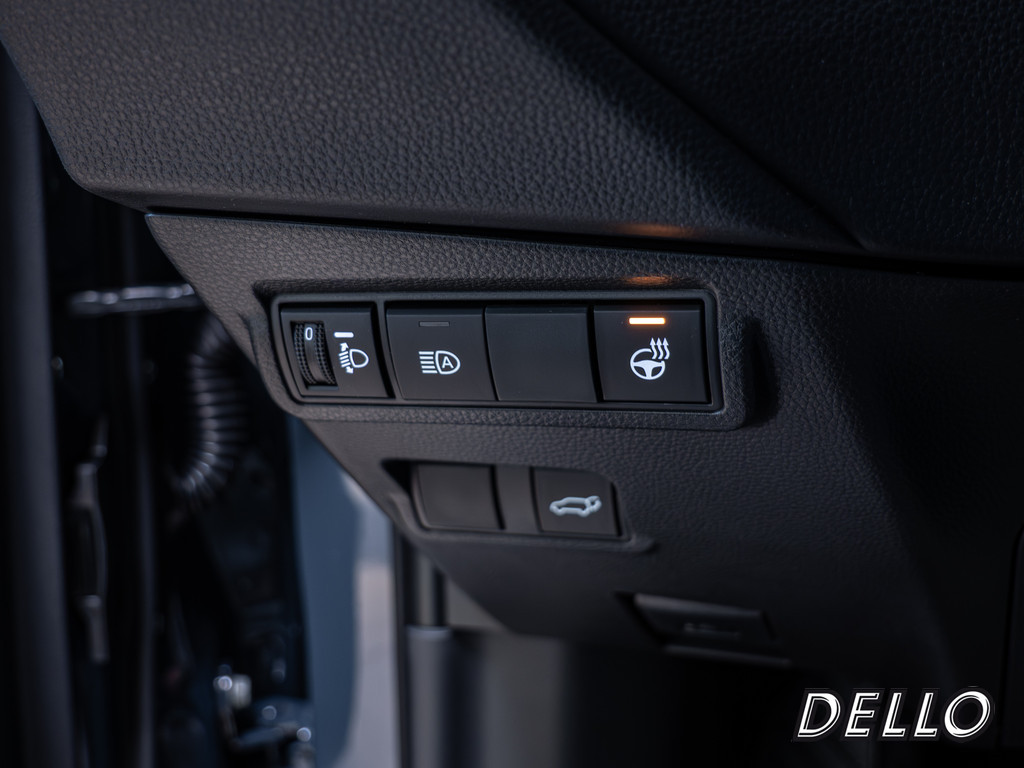 Fahrzeugansicht TOYOTA Corolla Cross 2.0 Hybrid FWD Team Deutschland - Bild 25