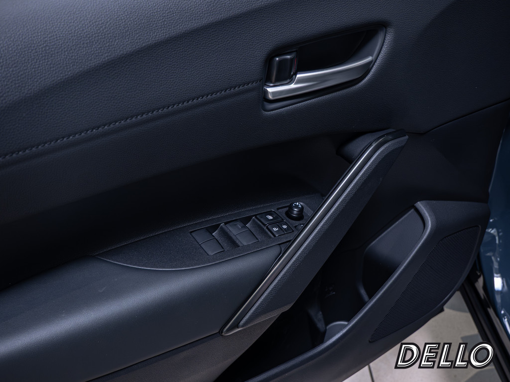 Fahrzeugansicht TOYOTA Corolla Cross 2.0 Hybrid FWD Team Deutschland - Bild 28