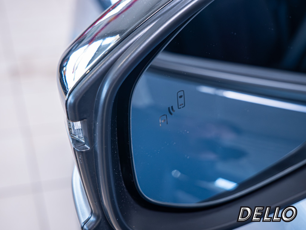 Fahrzeugansicht TOYOTA Corolla Cross 2.0 Hybrid FWD Team Deutschland - Bild 35