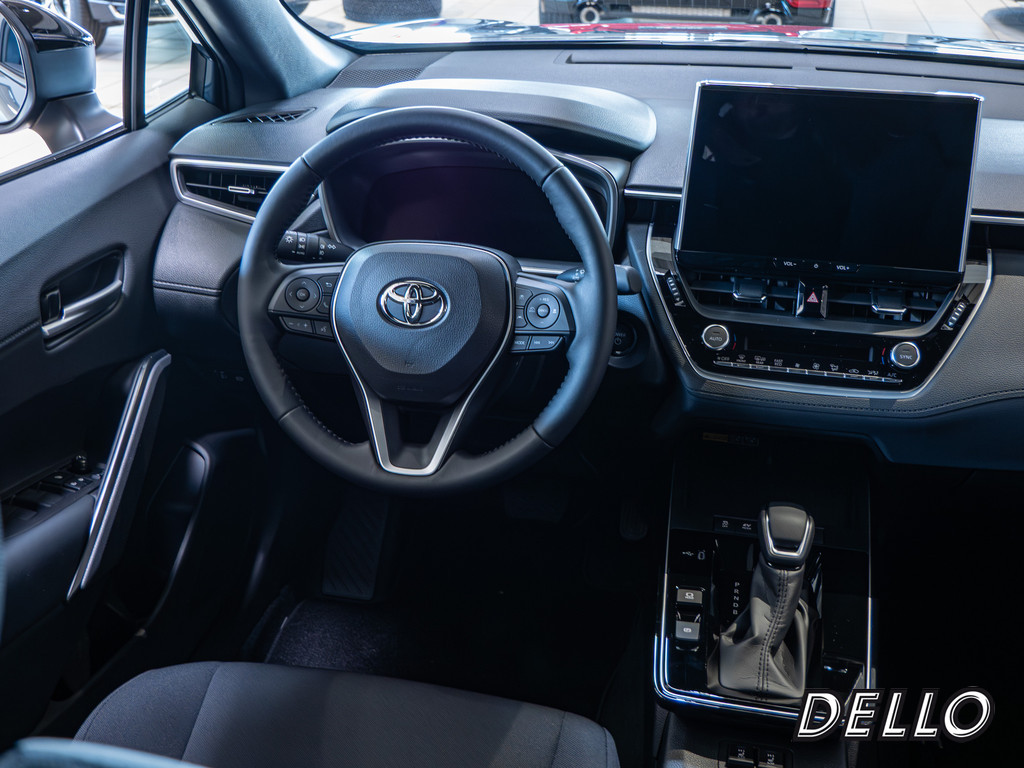 Fahrzeugansicht TOYOTA Corolla Cross 2.0 Hybrid FWD Team Deutschland - Bild 7