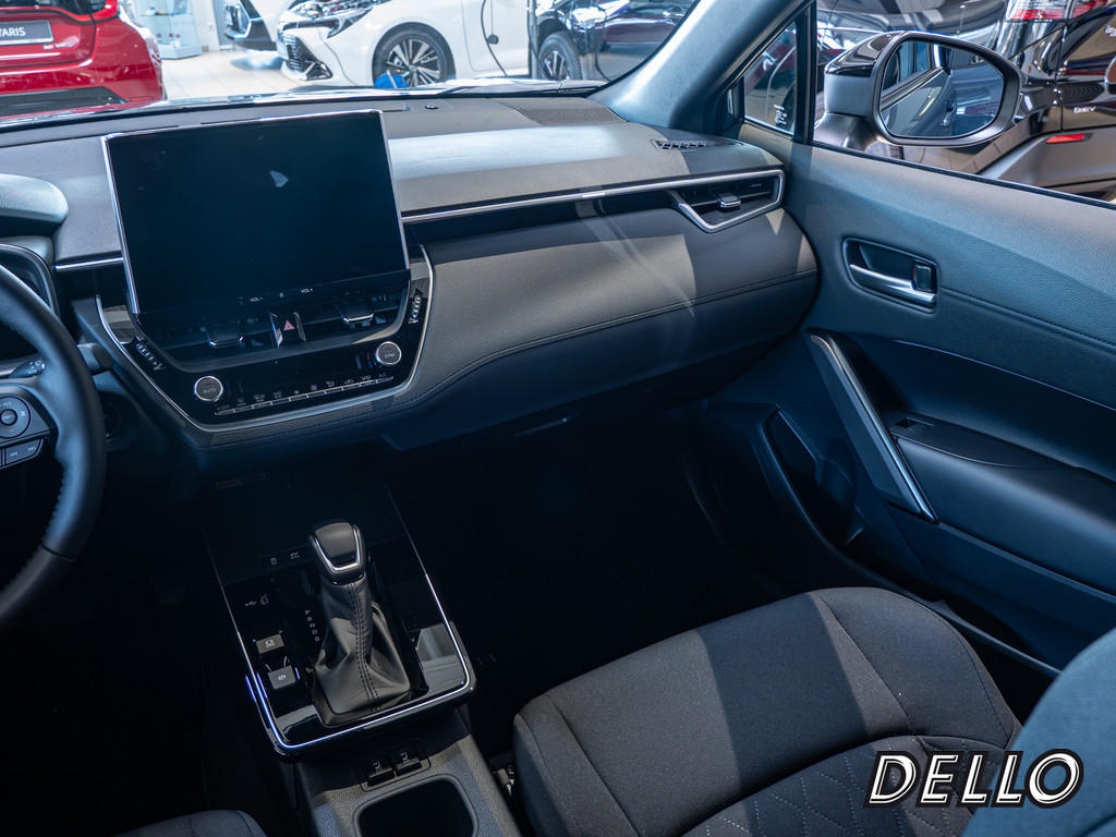 Fahrzeugansicht TOYOTA Corolla Cross 2.0 Hybrid FWD Team Deutschland - Bild 8