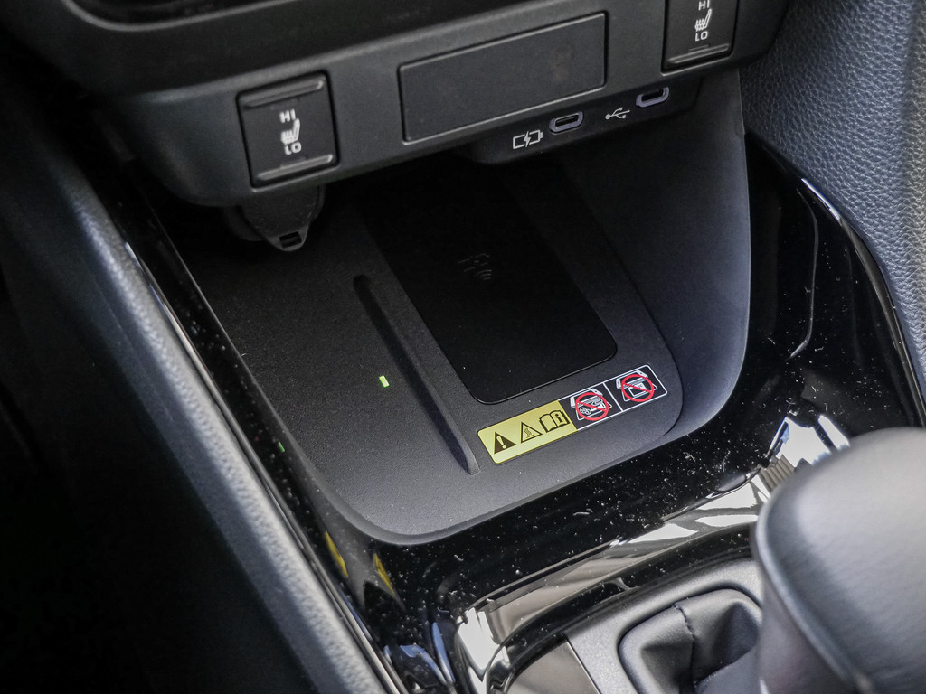 Fahrzeugansicht TOYOTA Yaris 1.5 Hybrid Teamplayer - Bild 18