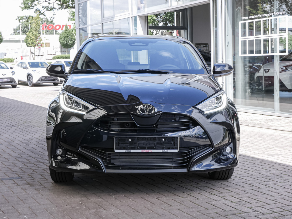Fahrzeugansicht TOYOTA Yaris 1.5 Hybrid Teamplayer - Bild 12