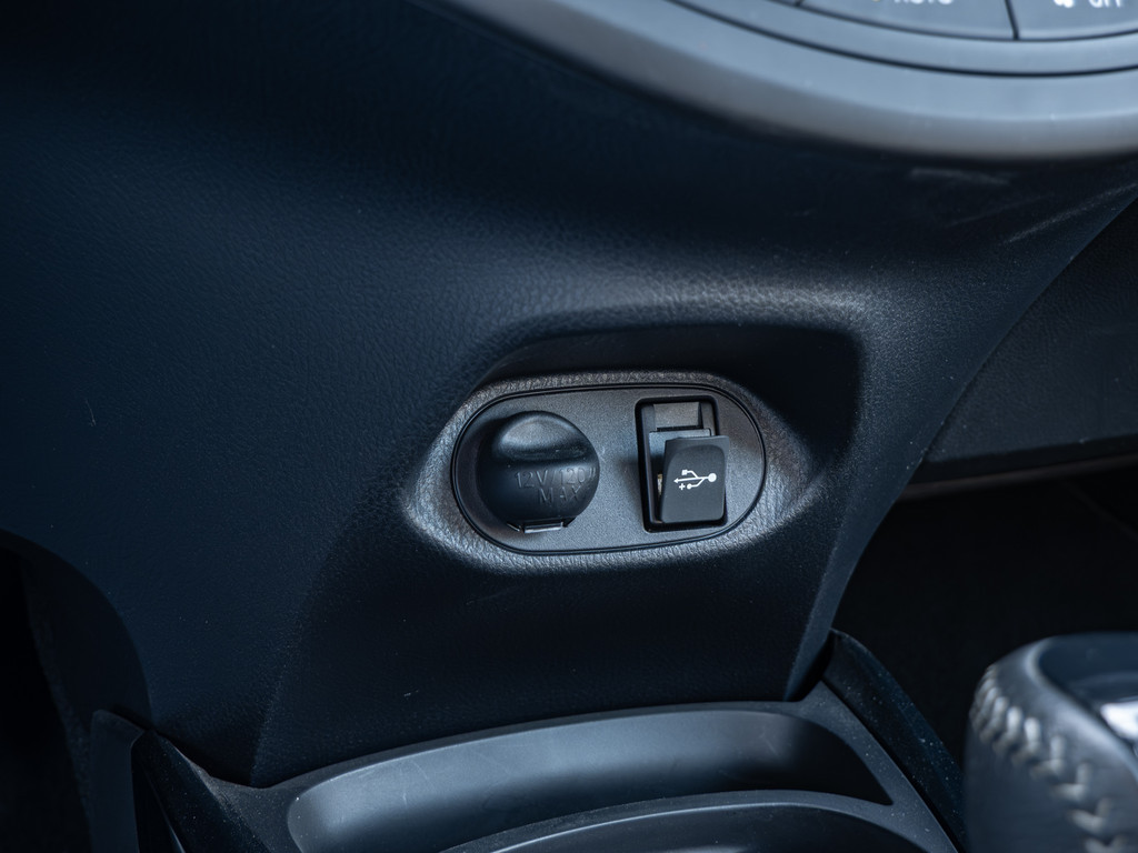 Fahrzeugansicht TOYOTA Yaris 1.5 Hybrid Style Selection - Bild 19