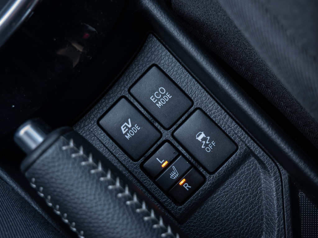 Fahrzeugansicht TOYOTA Yaris 1.5 Hybrid Style Selection - Bild 21